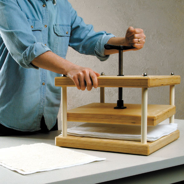 Arnold Grummer's Papermaking Paper Press - BLICK art materials